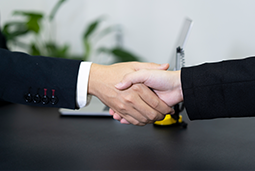 池州市政府与凯发k8官网国际举行合作研讨座谈会暨合作项目签约仪式